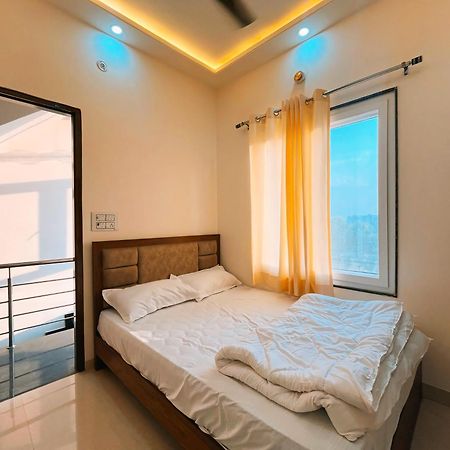 Hotel Pooja Τζαϊπούρ Εξωτερικό φωτογραφία