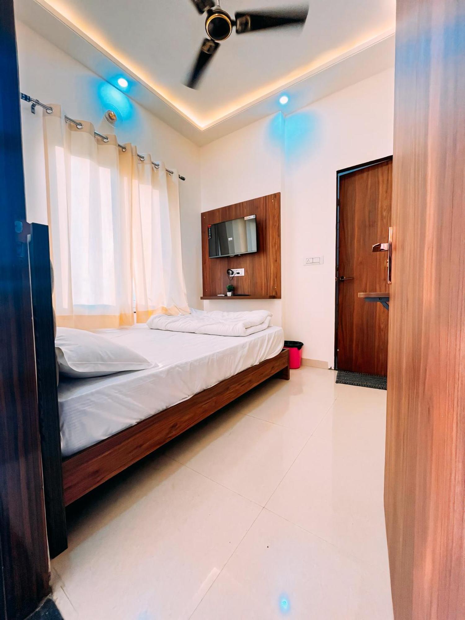 Hotel Pooja Τζαϊπούρ Εξωτερικό φωτογραφία